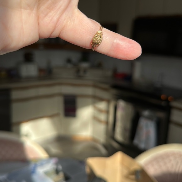 Chic Gold Textured Ring - Picture 8 of 8